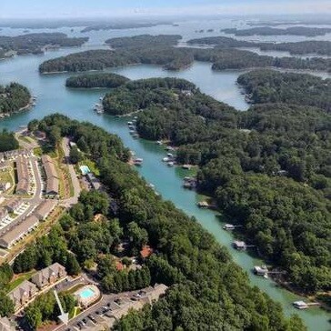 Escuelas de Lake Lanier Buford - 2109 Pine Tree Dr