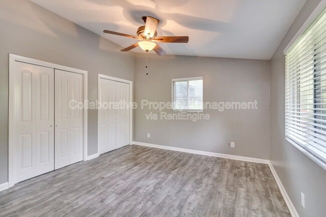 Building Photo - 12444 Largo Dr
