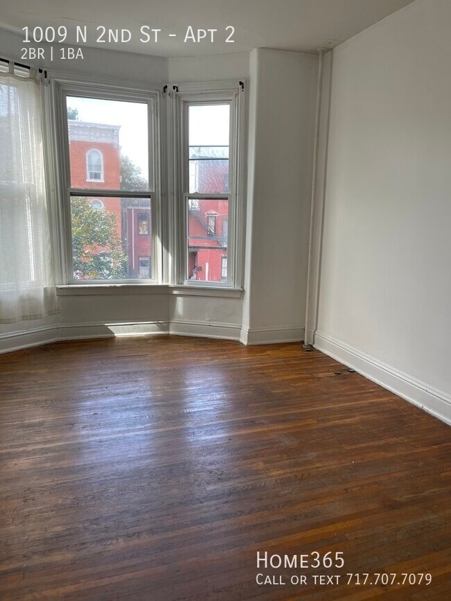 Building Photo - Charming 2 Bedroom, 1 Bathroom Unit Availa...