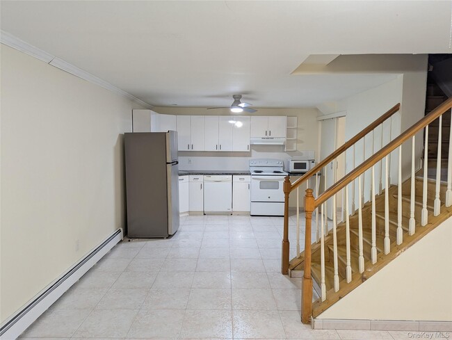 Building Photo - 38 3rd St