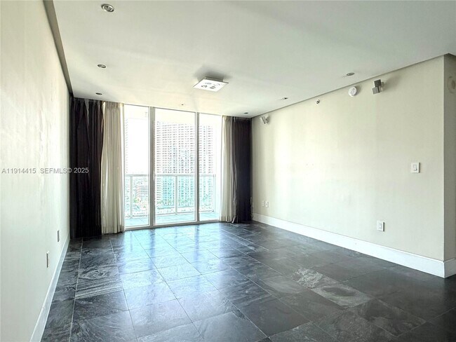 Foto del edificio - 31 SE 5th St