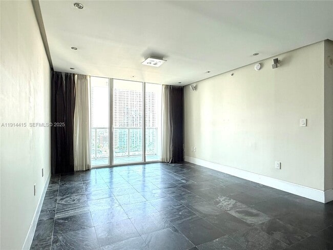 Building Photo - 31 SE 5th St