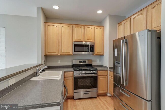 Foto del edificio - 211 Medlock Ln