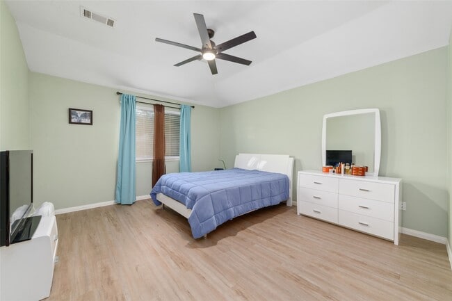 Foto del edificio - 8123 Solara Bend Ct