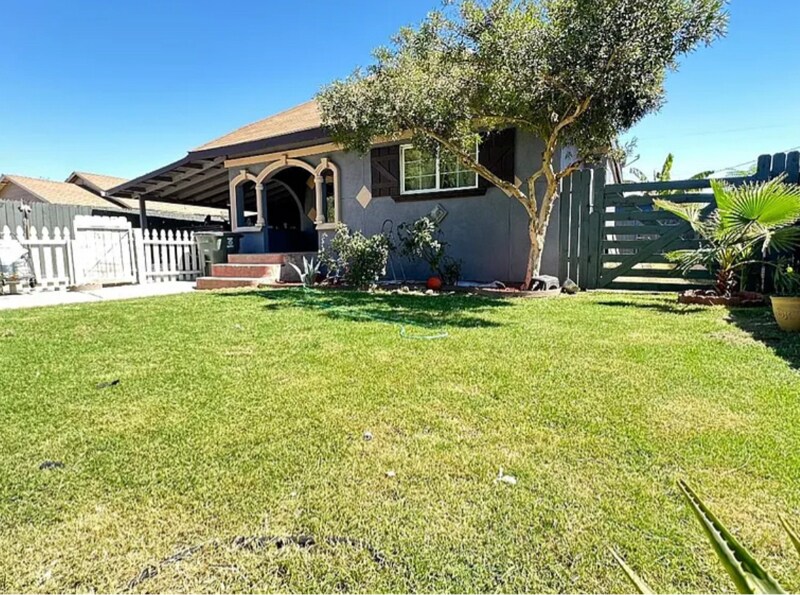 Primary Photo - 806 Kerr Ave