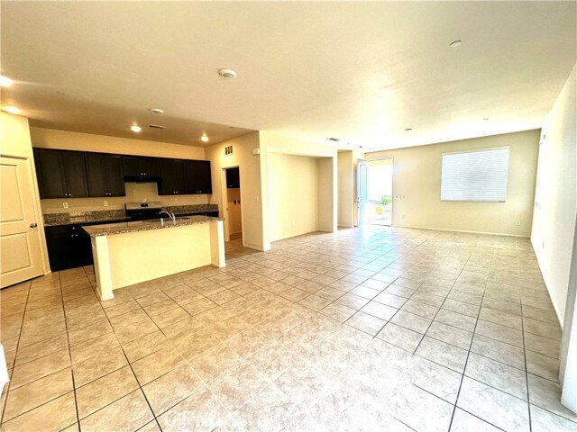 Foto del edificio - 2119 Lavender Ln