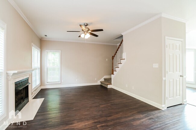 Foto del edificio - 7321 Rothmore St