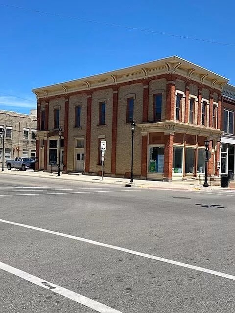 Building Photo - 106 N Walnut St
