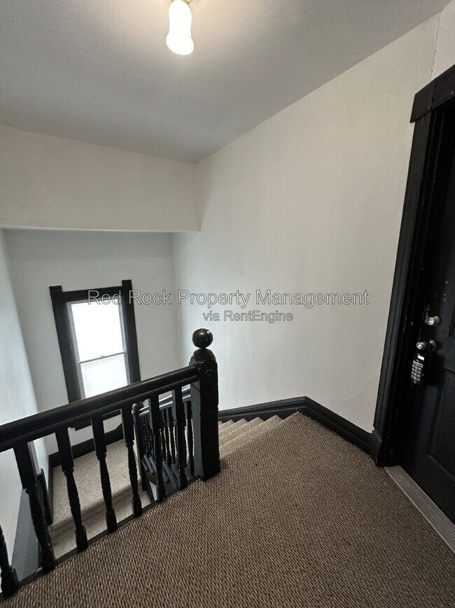 Foto del edificio - 838 E Centerway St