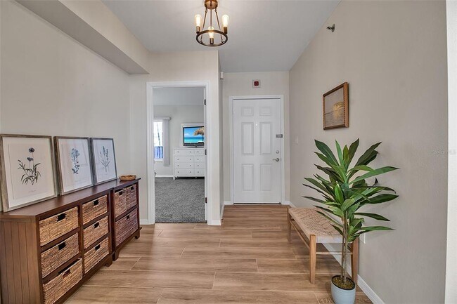 Building Photo - 1485 Gulf of Mexico Dr