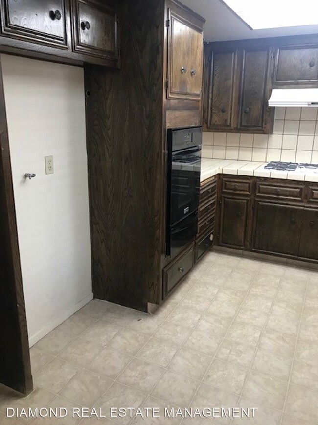 Building Photo - 7613 Quailwood Dr