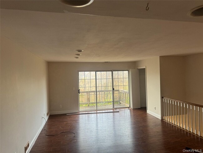 Building Photo - 11 The Rise