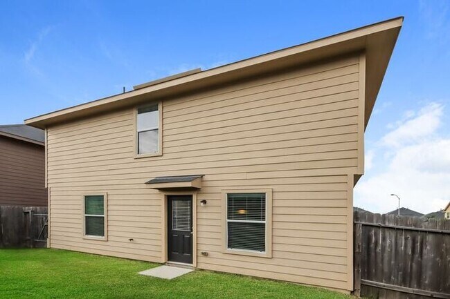 Foto del edificio - 2406 Thorney Ct