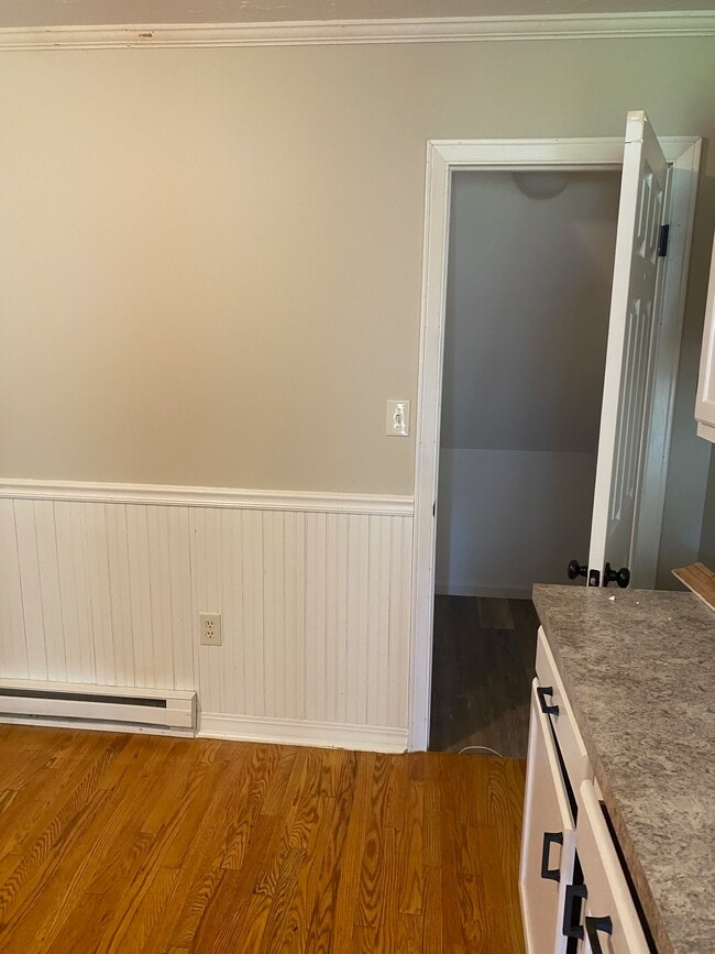 Pantry in kitchen - 2957 Solar Dr