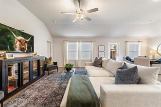 Building Photo - 137 Greenback Trl