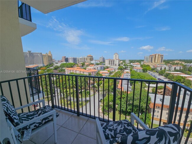 Foto del edificio - 1627 SW 37th Ave