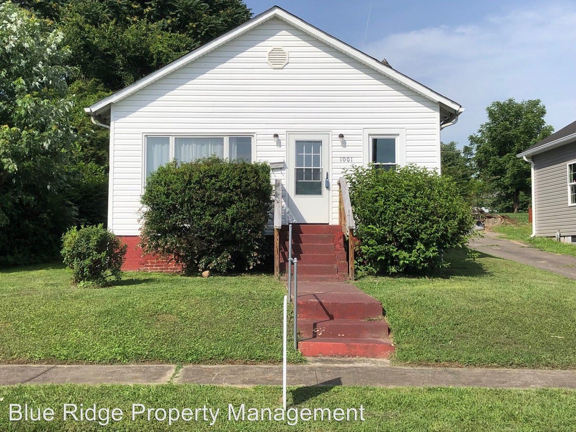 Primary Photo - 3 br, 2 bath House - 1001 Maple Street