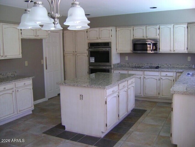 Foto del edificio - 1217 E Lighthouse Ct