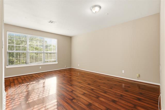 Foto del edificio - 1435 Chase Ln