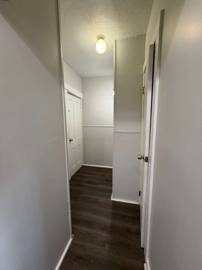 Foto del edificio - 3028 W 104th St