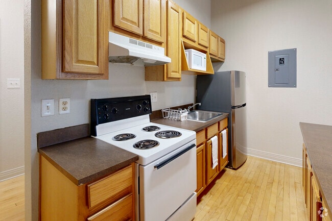 Studio - 400SF - Kitchen - MADISON AVENUE