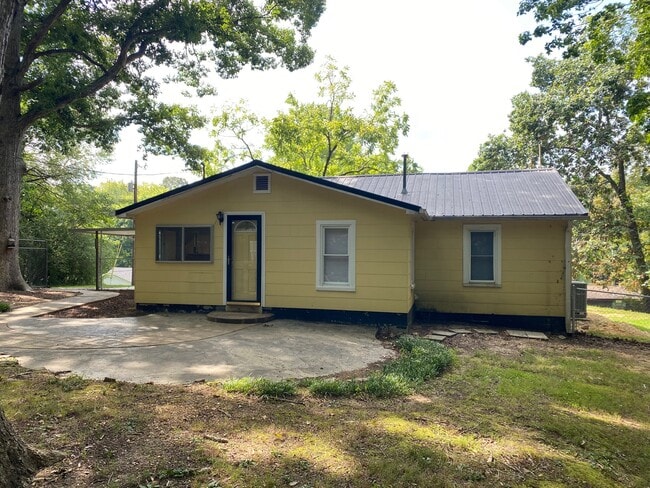 Building Photo - 179 County Road 178