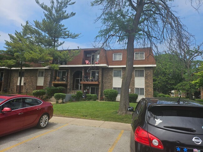 Foto del edificio - 580 Hill Dr