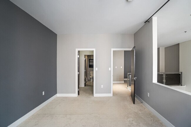 Foto del edificio - 735 Harrison Ave