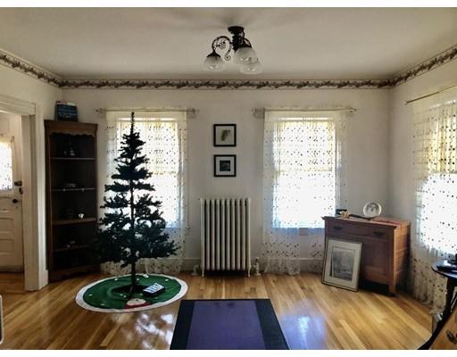 Foto del edificio - 100 Coburn Ave