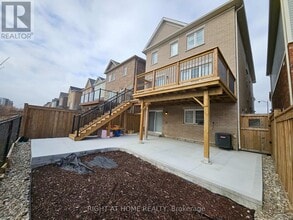 Building Photo - 1290 Duignan Cres