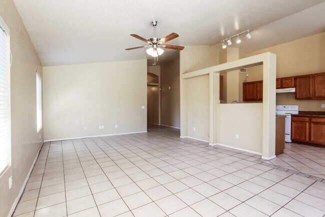 Foto del edificio - 1685 W Pinon Ct