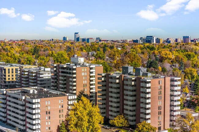 Foto del edificio - ReNew University Row