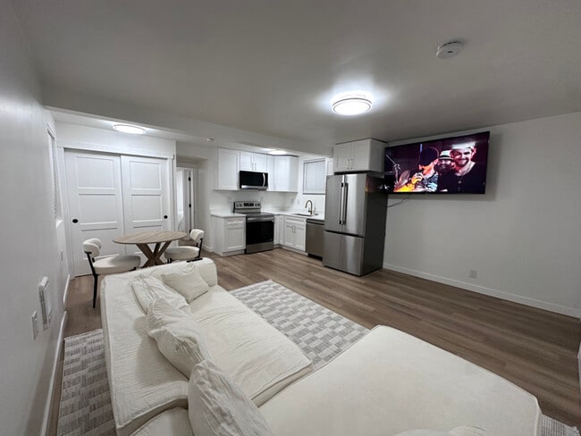 Foto del edificio - 1747 NE 147th St