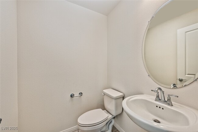 Building Photo - 661 Angel Aura St