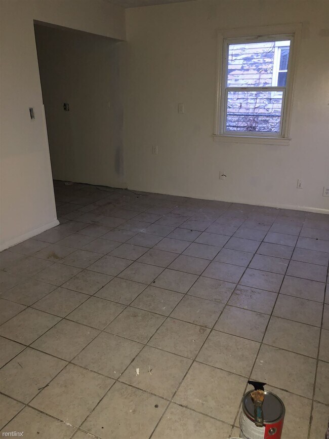 Building Photo - 4 br, 1 bath House - 4063 Larkspur Drive