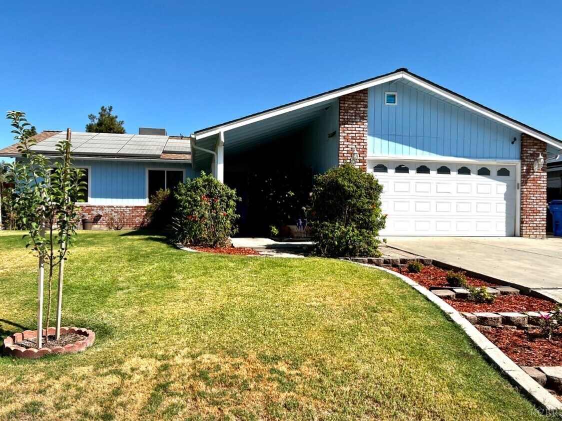 776 Cedar Ln, Lemoore, CA 93245 House Rental in Lemoore, CA
