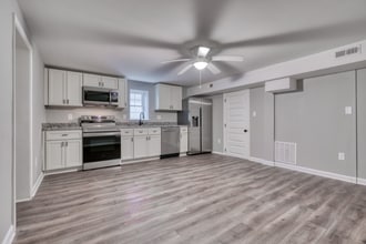 Building Photo - 6722 Brentwood Ave