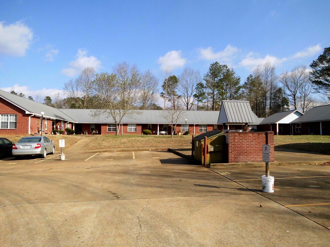 Primary Photo - Willowbrook Apartments