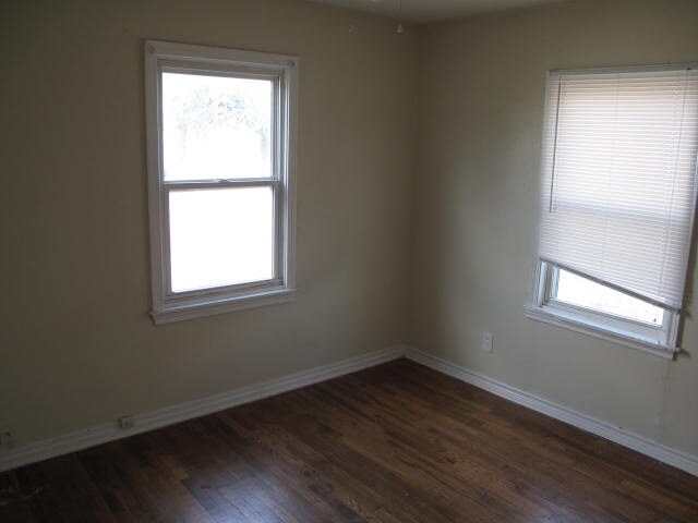 Building Photo - 1404 Dunaway St