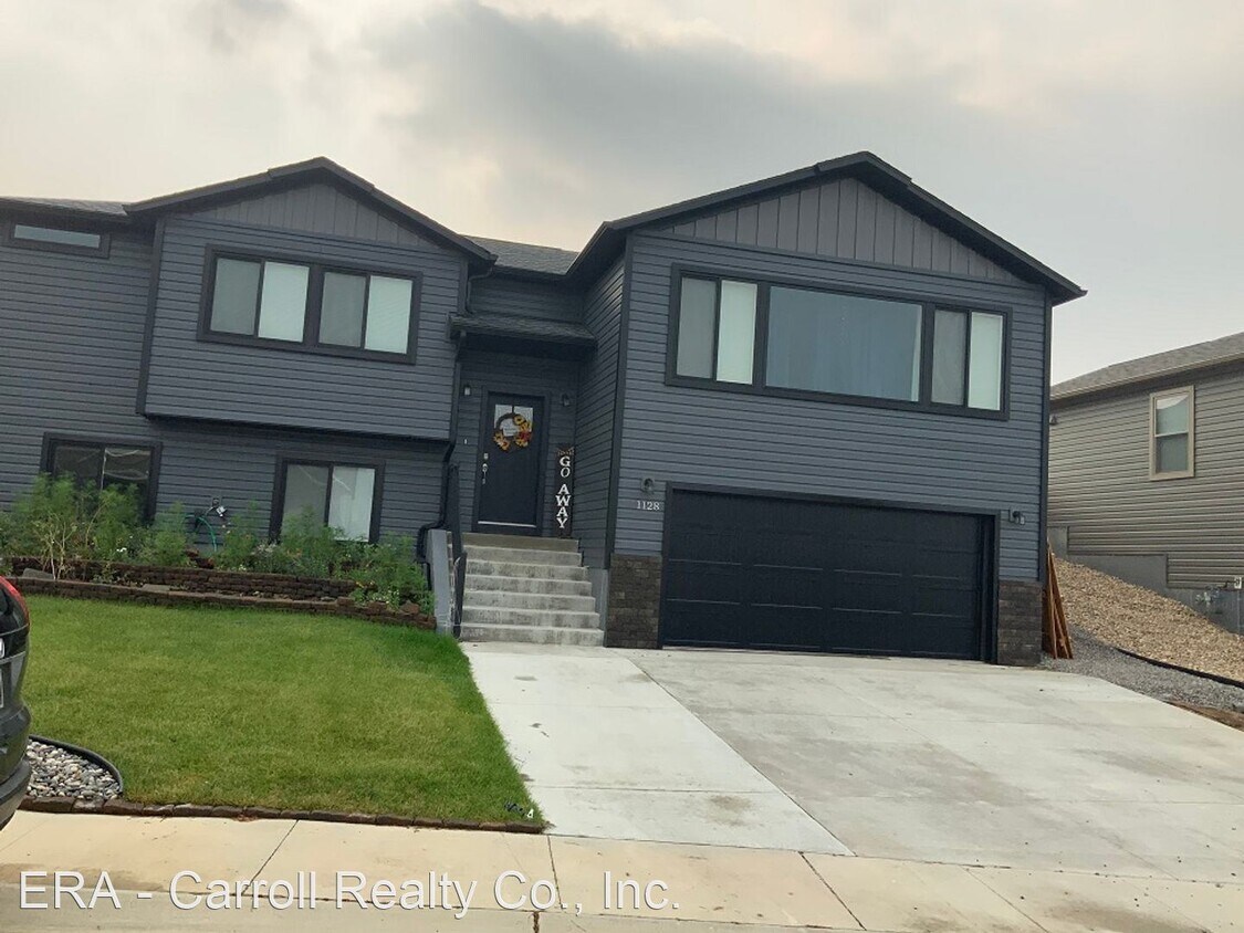 Foto principal - 4 br, 3 bath House - 1128 Fleming