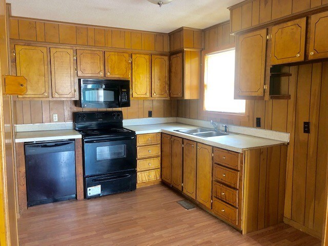 Foto del edificio - 3809 Sandy Ln