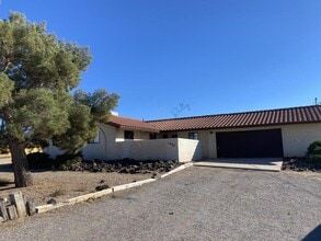 Building Photo - 1495 Franklin Dr