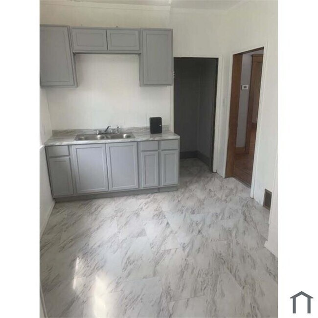 Foto del edificio - 3301 W 94th St