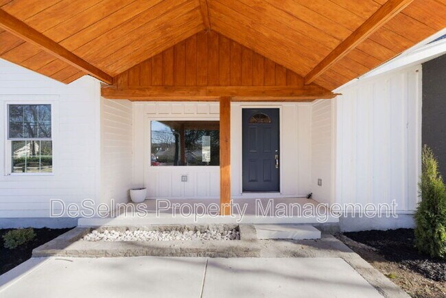 Foto del edificio - 4204 Brush Hill Rd