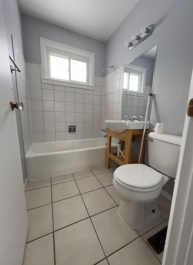 Building Photo - New House For Rent, Must SEE $1500.00