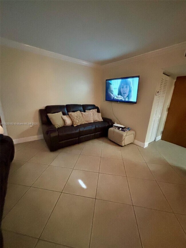Foto del edificio - 11750 SW 18th St