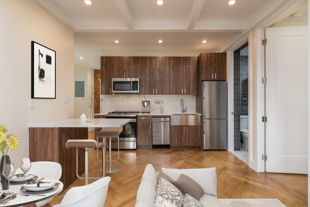 Foto principal - 921 Washington Ave