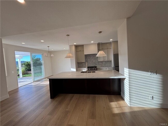 Building Photo - 33 Grassy Knoll Ln