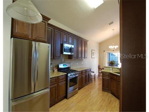 Foto del edificio - 17740 Esprit Dr