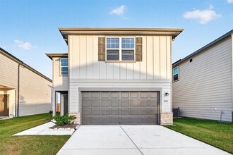 Building Photo - 8323 Vacek Xing Wy